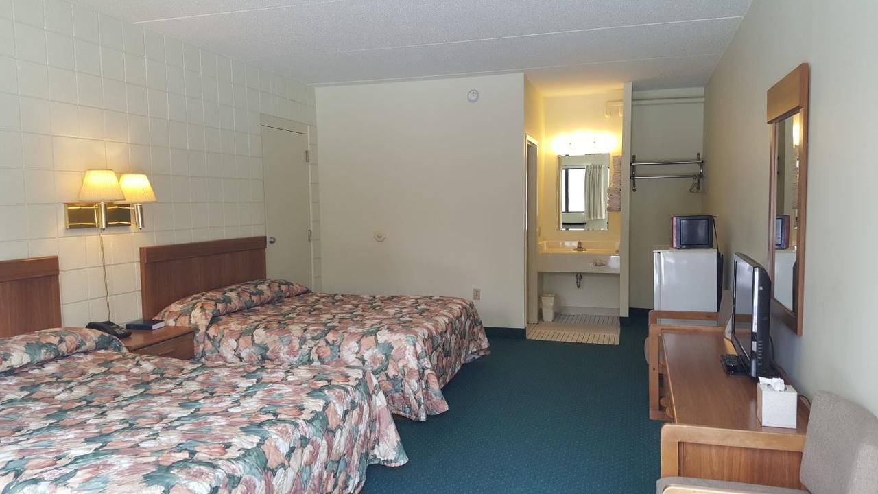 Oakridge Motel Newaygo Exteriér fotografie